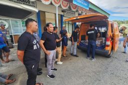 Polda Maluku kawal distribusi surat suara Capres untuk sembilan daerah