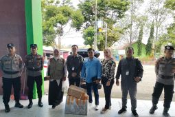 KPU Belitung terima logistik pengganti surat suara Pemilu 2024 yang rusak