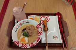 Mari merasakan pengalaman berbeda makan ramen di Haraku Ramen