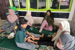 Warga Banjarmasin antusias jalani pengobatan tradisional