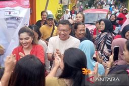 Ashanty turut dampingi Anang blusukan di Bojonggede