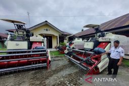 Pemerintah Manokwari terima bantuan alsintan dari Kementan