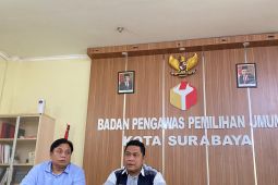 Bawaslu Surabaya temukan ribuan APK melanggar