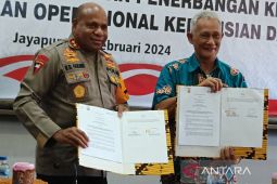 Polda Papua kerja sama dengan Trigana Air untuk mobilisasi personel