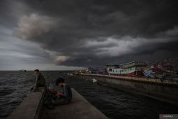 Warga temukan jasad pria mengambang di Pelabuhan  Muara Baru Jakarta Utara