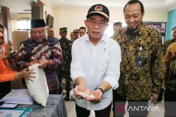 Humaniora sepekan, bansos tak terkait Pilpres sampai aturan cukai MBDK