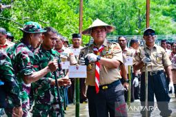 Kodam Pattimura rehabilitasi kawasan hutan melalui kegiatan  Pramuka