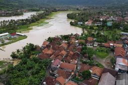 Curah hujan tinggi, SDN Cikuasa II Cilegon tergenang banjir