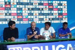 Pelatih Arema FC fokus kejar poin meski hujan jadi tantangan