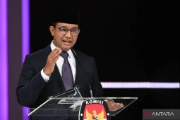 Konsisten dengan balutan gaya formal, kode Anies siap pimpin negara