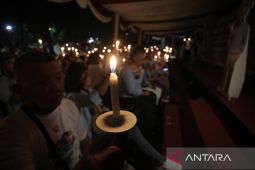 Relawan Prabowo-Gibran nyalakan 1.000 lilin serukan pemilu damai