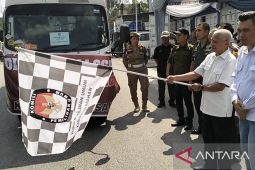 Bupati Asahan lepas pendistribusian logistik Pemilu ke 25 kecamatan