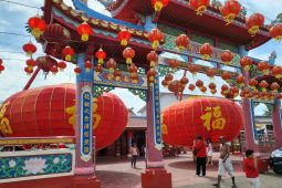 Kubu Raya meriahkan Imlek 2024 dengan lampion raksasa