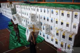 Distribusi logistik Pemilu 2024 di Jombang