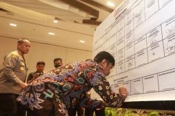 Penjabat Sekda Makassar teken komitmen pemilu damai