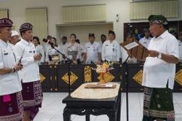 Bupati Jembrana lantik pejabat eselon II