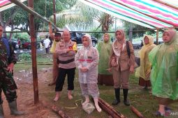 Bupati Gorontalo Utara tinjau TPS di desa rawan banjir