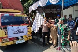 Mukomuko mulai distribusi logistik Pemilu ke kecamatan terpencil