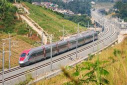 Kereta cepat Whoosh angkut 92 ribu penumpang saat libur Isra Mi'raj-Imlek