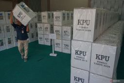 KIP Banda Aceh minta pemilih taati aturan larangan bawa HP ke bilik suara