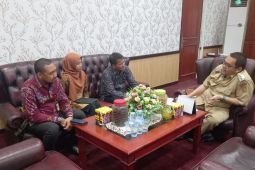 OJK dan Pemkab Parimo bahas pengembangan ekonomi segmen UMKM