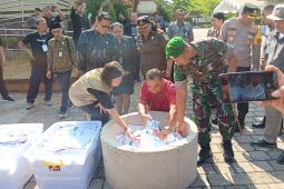 KPU Jembrana musnahkan ribuan surat suara rusak