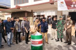 KPU Ambon musnahkan ribuan lembar surat suara rusak