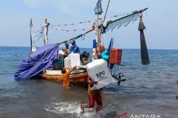 KPU Situbondo kirim logistik lebih awal ke TPS akses sulit