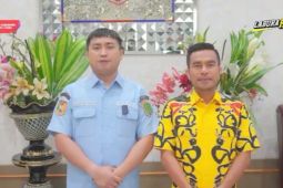 Bupati dan Wakil Bupati Labura beda TPS