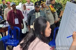Gubernur: Masyarakat Papua Barat antusias salurkan hak suara