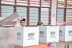Pj Wali Kota Padangsidimpuan nyoblos di TPS 08 Tano Bato