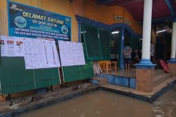 Minggu, 16 TPS di Tangsel lakukan pemungutan suara susulan