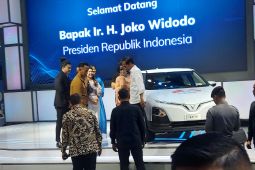 Buka IIMS 2024, Presiden sebut mobil listrik masa depan otomotif Indonesia