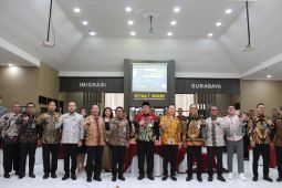 Kemenkumham Jatim targetkan satker keimigrasian raih WBK-WBBM
