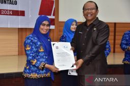 Kominfo Provinsi Gorontalo terima penghargaan inovator daerah