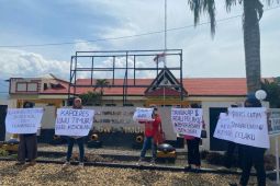 Polisi didesak tetapkan pemerkosa sebagai tersangka, Keluarga korban : Pelaku terkesan dilindungi