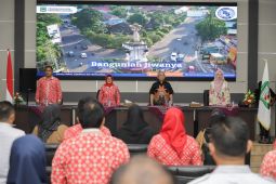Pemkot Pematangsiantar sosialisasikan penerapan peraturan standar layanan publik