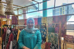 Bakau jenis Kandelia candel menjadi motif kain khas Kubu Raya
