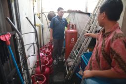 Petugas gabungan inspeksi pemanfaatan elpiji di Kota Madiun