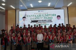 Pemda Koltim berangkatkan 20 orang umroh gratis