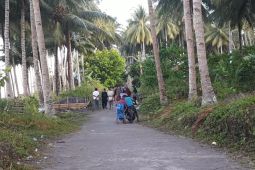 Pemkab Halmahera Selatan bangun jalan di tiga desa terluar