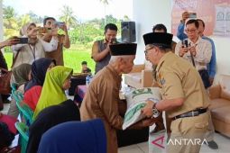 Cianjur salurkan beras bantuan pemerintah untuk 277.079 KPM