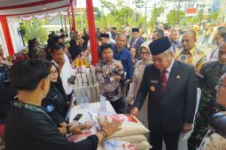 Pemkot Pontianak gelar operasi pasar beras di enam kecamatan