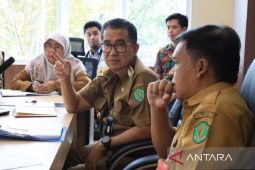 Pj Gubernur  soroti soal anggaran dan absensi saat sidak instansi