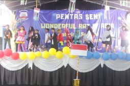 "Cosplayer Anime" ramaikan pensi Fabrian School