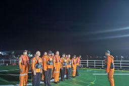 Basarnas Kendari cari delapan korban kapal tenggelam di Perairan Wawonii Sutra