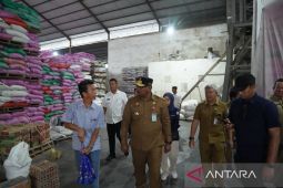 Pj Gubernur Babel jamin stok beras aman dua bulan