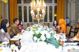 Khofifah ingin Jatim tingkatkan kerja sama dengan Thailand