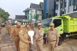 Pemkot Jambi tambah armada pengangkut sampah di dua kecamatan