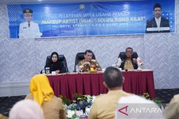 Pemerintah Kota Pontianak beri keahlian tata rias bagi pemuda